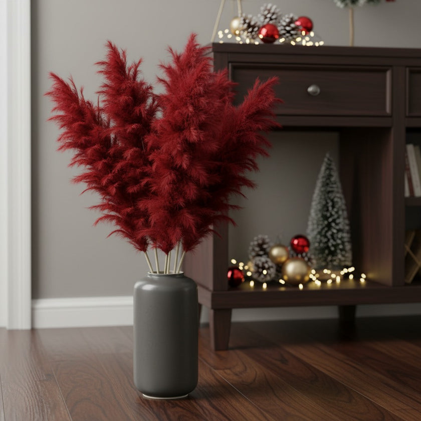 Ramură decorativă din pene vișinii