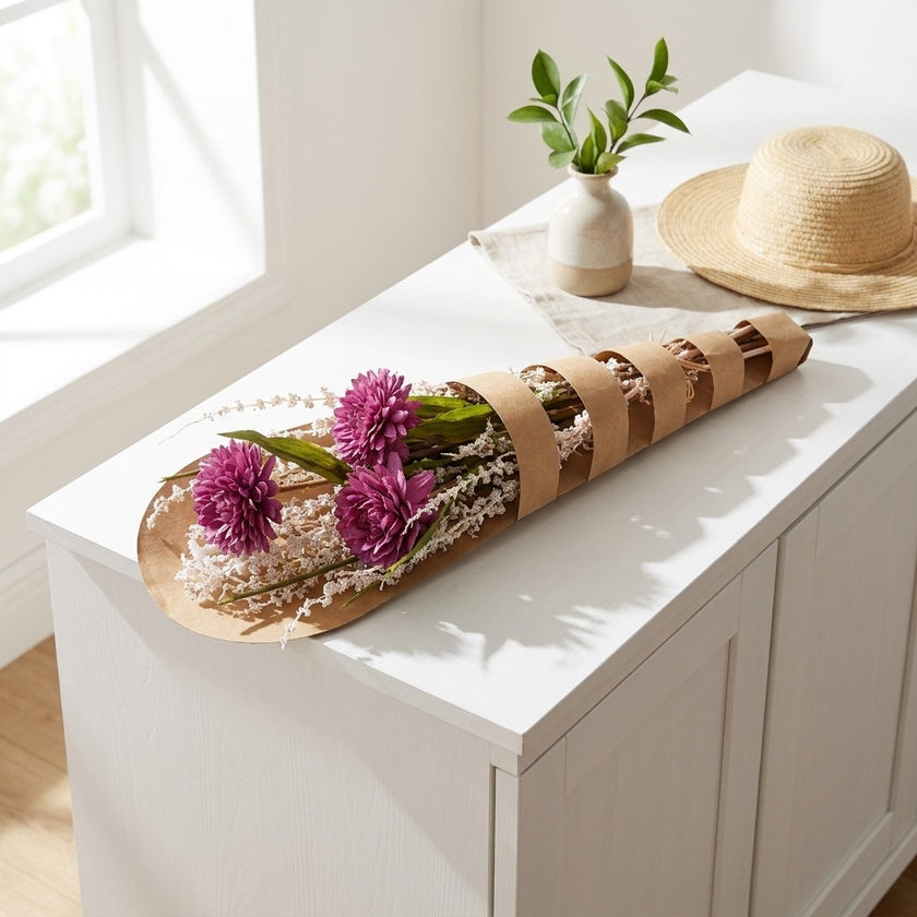 Buchet decorativ cu flori uscate mov