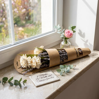 Buchet decorativ cu flori uscate bej