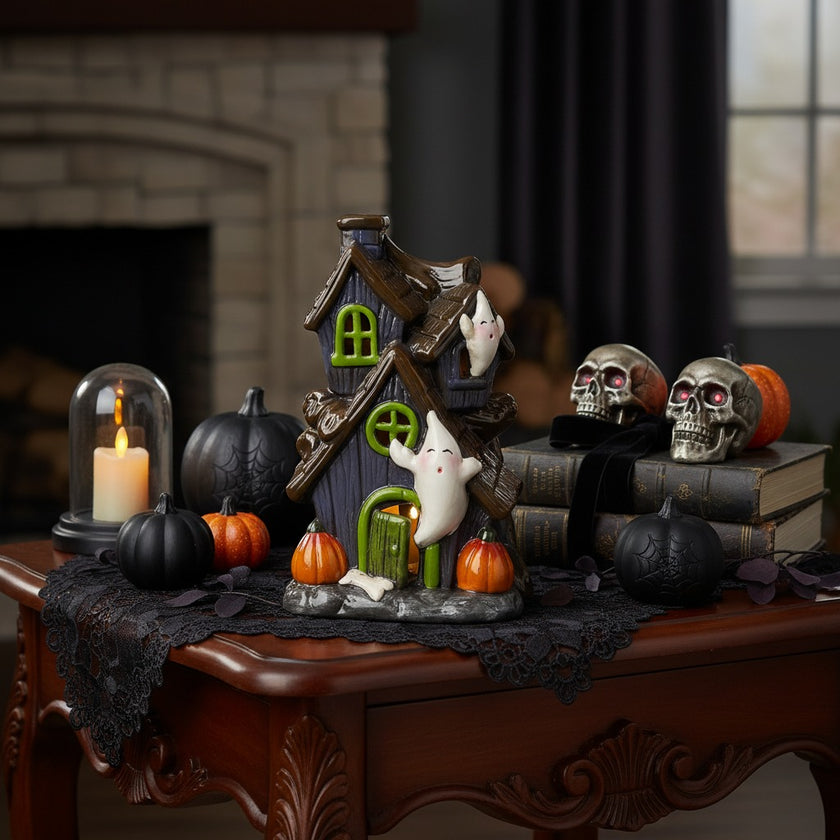 Decorațiune Halloween casă cu fantome și lumini LED 17cm