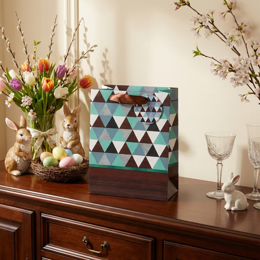Pungă cadou cu design modern 23cm