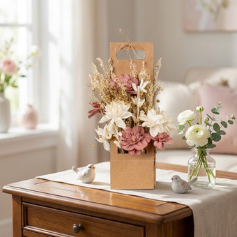 Aranjament decorativ cu flori uscate roz