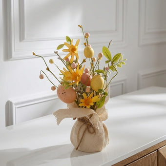 Aranjament de Paște cu flori și ouă decorative 30cm