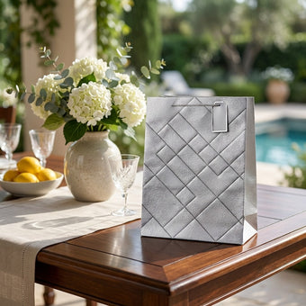 Pungă cadou design geometric gri 42cm