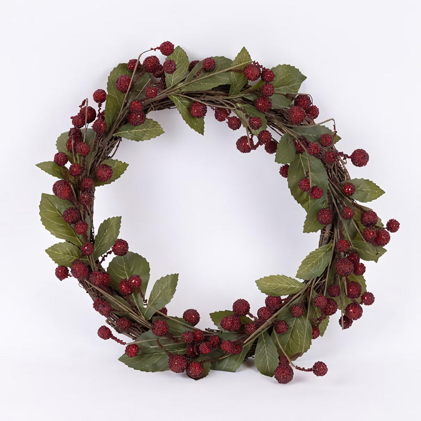 Coroniță decorativă de Crăciun cu bobițe roșii și frunze, 50cm