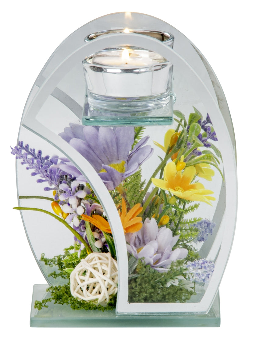 Aranjament floral de primăvară cu lumânare