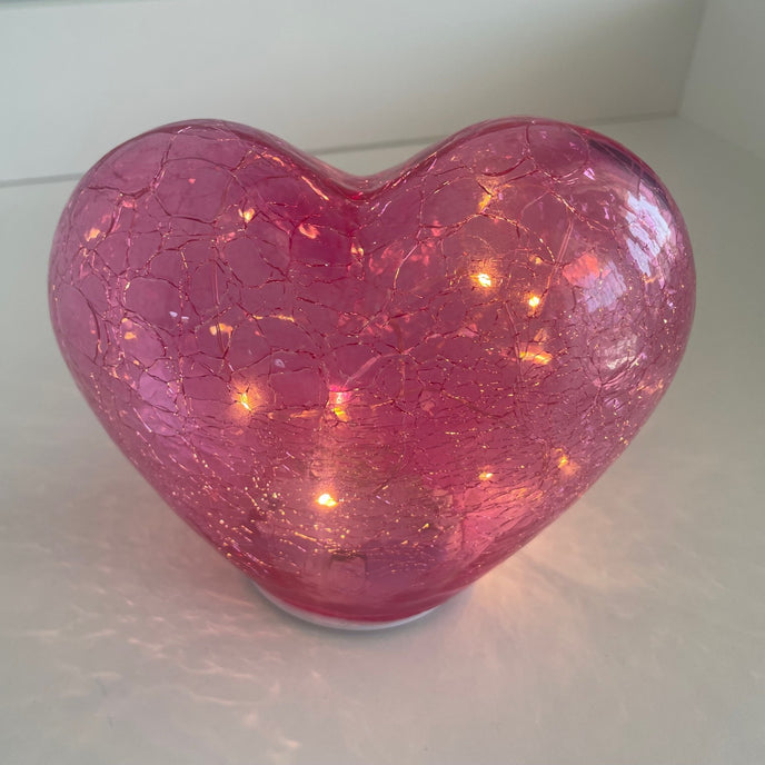 Inimă decorativă din sticlă de culoare roz, cu lumină led